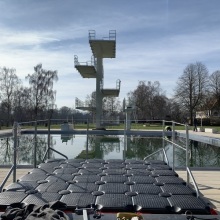 arbeitsponton-beckenreinigung-auebad