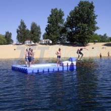 badeinsel-mit-rutsche-3