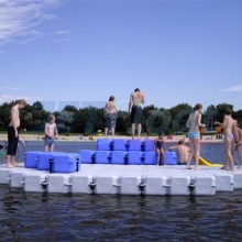 badeinsel-mit-rutsche-7