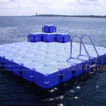 ponton-badeinsel-mit-rutsche-10