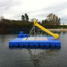 ponton-badeinsel-mit-rutsche-9
