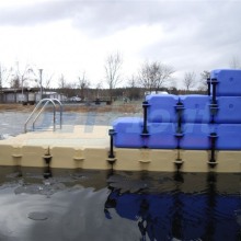 schwimmende-badeinsel-mit-eckaufdopplung-15