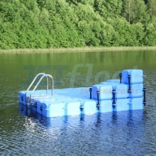 schwimminsel-mit-rutsche-12
