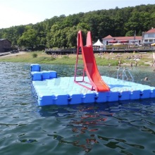 schwimminsel-mit-rutsche-16