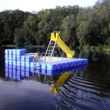 schwimminsel-mit-rutsche-5