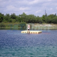 Schwimmende-Badeinsel-3