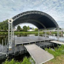 seebuehne-hochzeit-wasser3