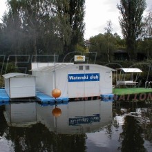 floating-club-house-i-czech-republik-58