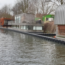 pontonsteg-hausboot-hamburg-uferarbeiten
