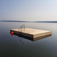 schwimmsteg-schwimmponton-1