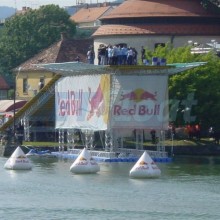 VERANSTALTUNGSPONTONS