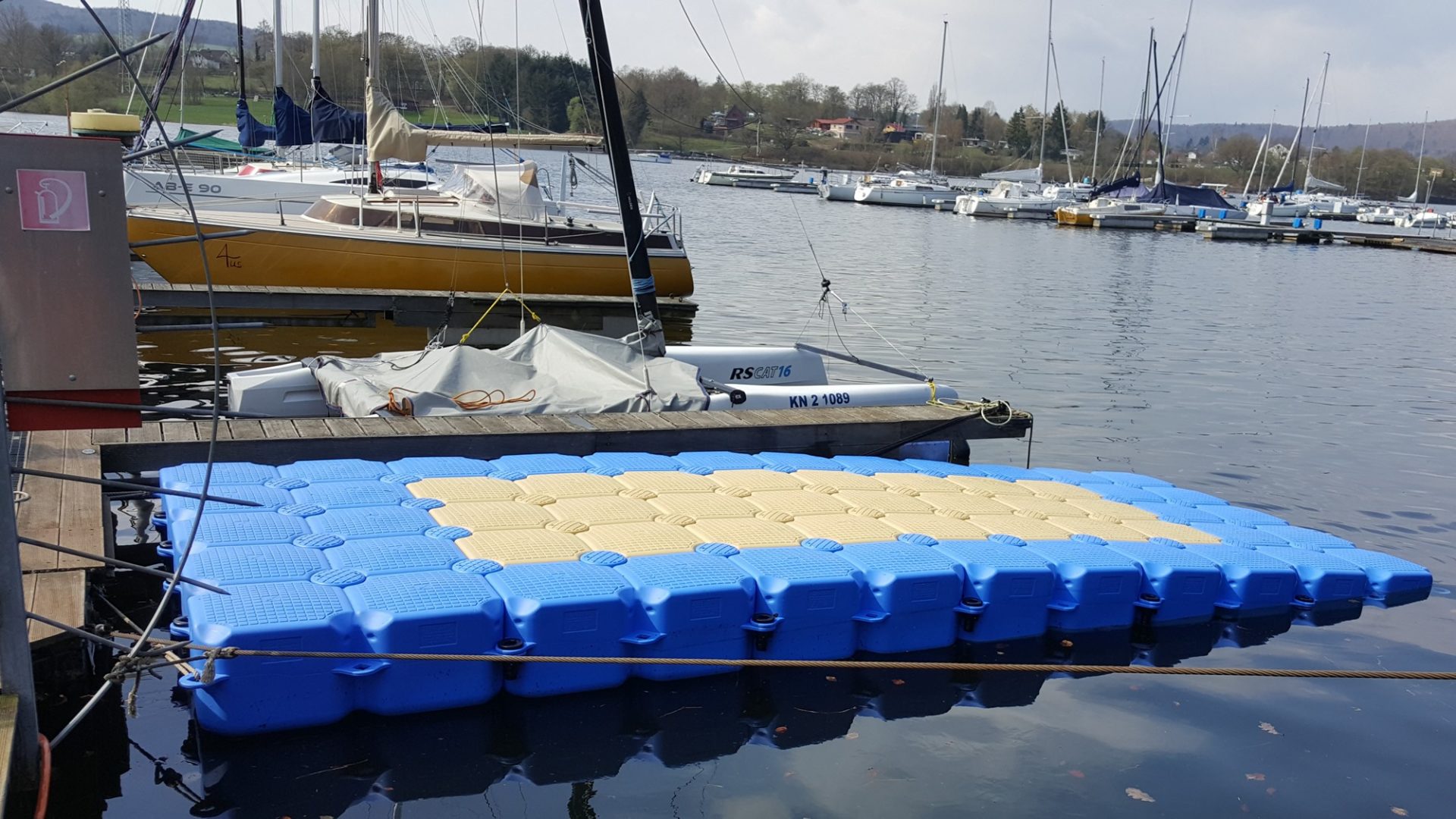 Shop SoftAir Schwimmender Schlüsselanhänger Boot & Wassersport - Verschiedene Farben
